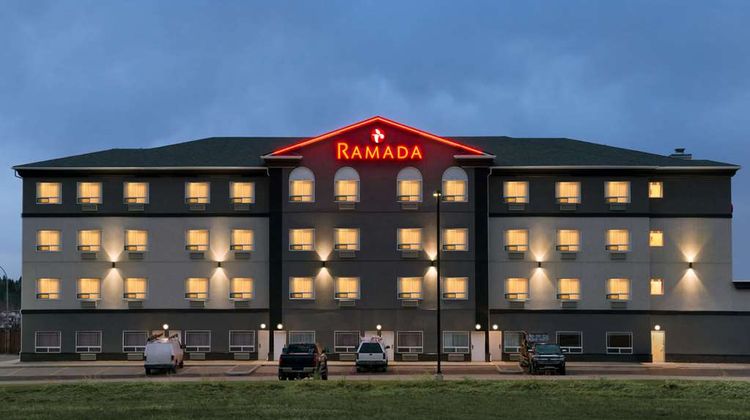 Ramada Drayton Valley Exterior