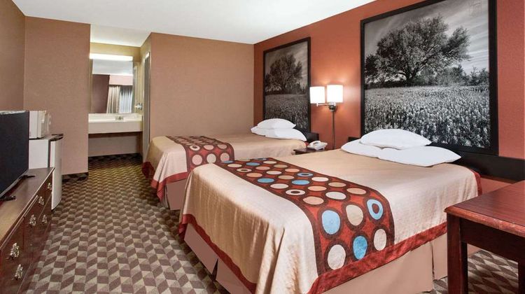 Super 8 Bastrop Hotel Room