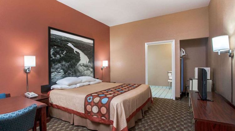 Super 8 Bastrop Hotel Room