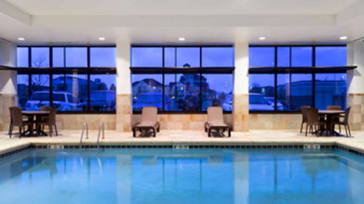 Baymont Inn & Suites Denver Intl Airport Pool