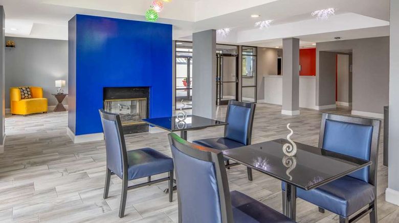 <b>Baymont Inn & Suites Covington Lobby</b>. Images powered by <a href="https://iceportal.shijigroup.com/" title="IcePortal" target="_blank">IcePortal</a>.