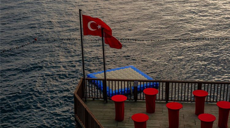 Ramada Plaza Antalya Beach