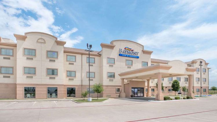 Baymont Inn & Suites Snyder Exterior