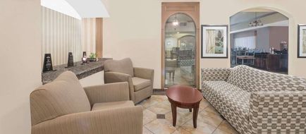 Baymont Inn & Suites Snyder Lobby