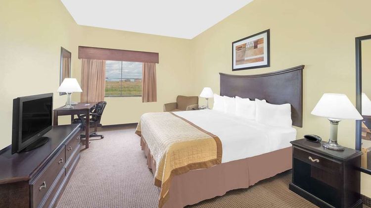 Baymont Inn & Suites Snyder Room