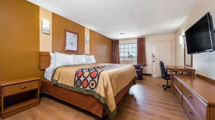 Super 8 Waco/Mall area Room