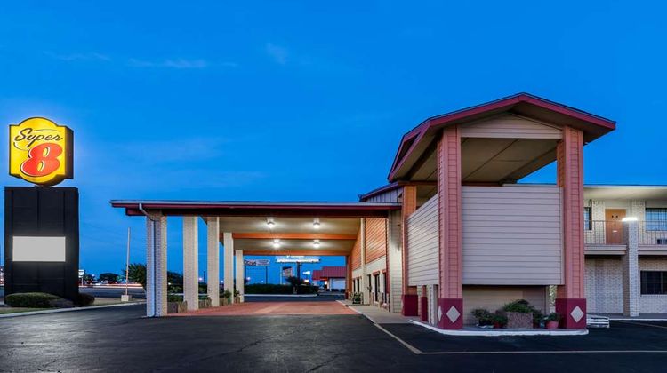 Super 8 Waco/Mall area Exterior