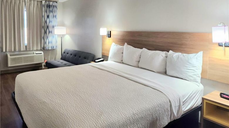 <b>Days Inn Portland/Corpus Christi Room</b>. Images powered by <a href="https://iceportal.shijigroup.com/" title="IcePortal" target="_blank">IcePortal</a>.