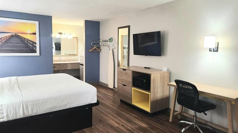<b>Days Inn Portland/Corpus Christi Room</b>. Images powered by <a href="https://iceportal.shijigroup.com/" title="IcePortal" target="_blank">IcePortal</a>.