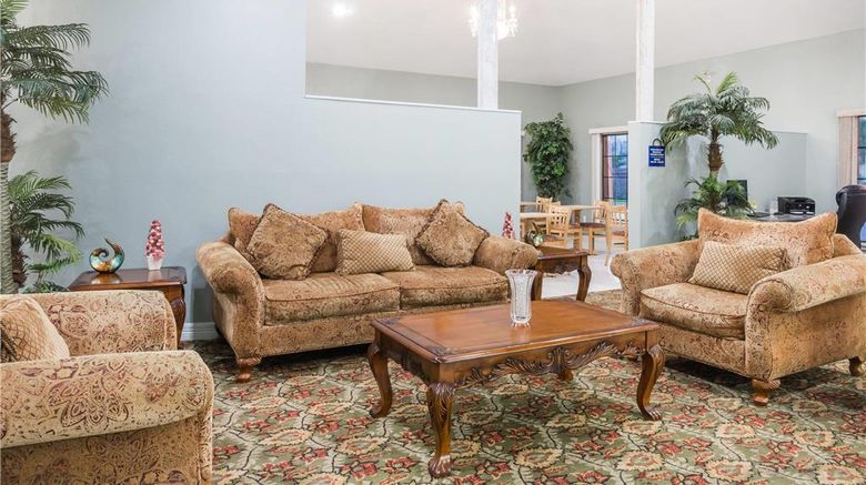 <b>Days Inn Portland/Corpus Christi Lobby</b>. Images powered by <a href="https://iceportal.shijigroup.com/" title="IcePortal" target="_blank">IcePortal</a>.
