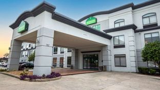 Wingate by Wyndham Lafayette Airport