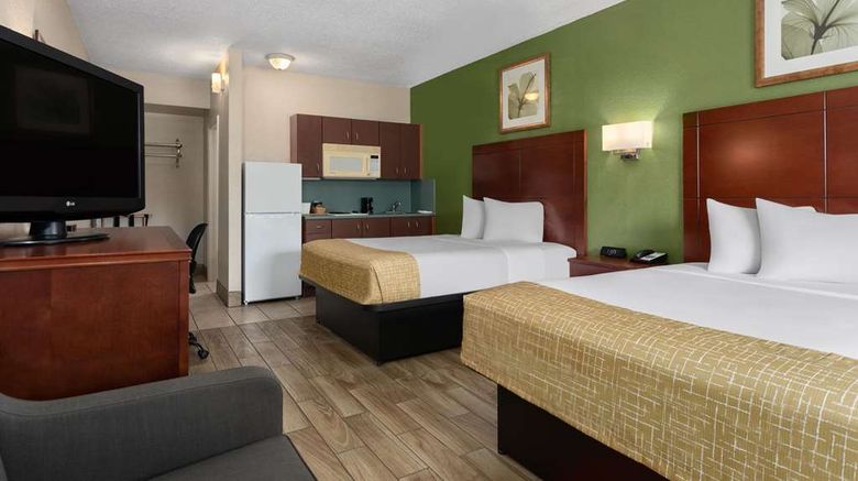 <b>Travelodge Suites Lake Okeechobee Room</b>. Images powered by <a href="https://iceportal.shijigroup.com/" title="IcePortal" target="_blank">IcePortal</a>.