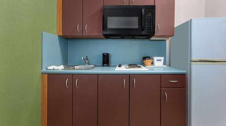 <b>Travelodge Suites Lake Okeechobee Room</b>. Images powered by <a href="https://iceportal.shijigroup.com/" title="IcePortal" target="_blank">IcePortal</a>.