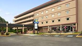 Days Inn Oil City Conference Center