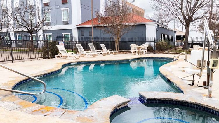 Days Inn N.W. Medical Center Pool