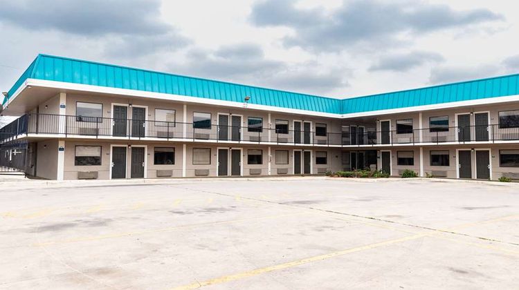 Days Inn N.W. Medical Center Exterior