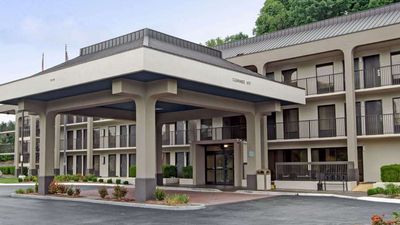 Baymont Inn & Suites Nashville Airport