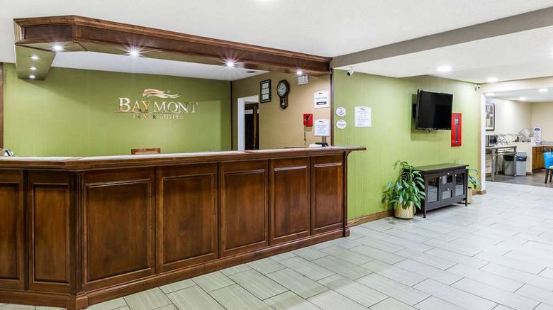 <b>Baymont Inn & Suites Louisville South Lobby</b>. Images powered by <a href="https://iceportal.shijigroup.com/" title="IcePortal" target="_blank">IcePortal</a>.