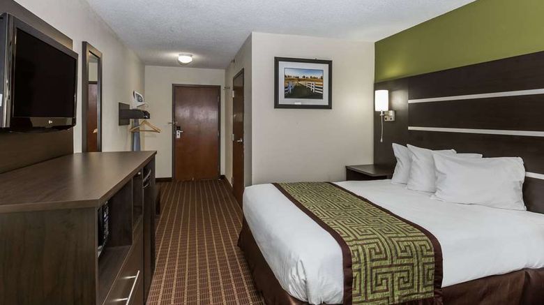 <b>Baymont Inn & Suites Louisville South Room</b>. Images powered by <a href="https://iceportal.shijigroup.com/" title="IcePortal" target="_blank">IcePortal</a>.