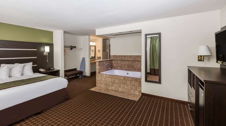 <b>Baymont Inn & Suites Louisville South Room</b>. Images powered by <a href="https://iceportal.shijigroup.com/" title="IcePortal" target="_blank">IcePortal</a>.