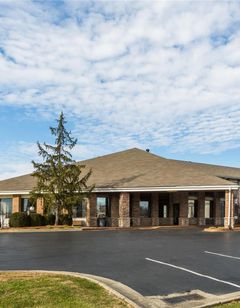 Baymont Inn & Suites Louisville South