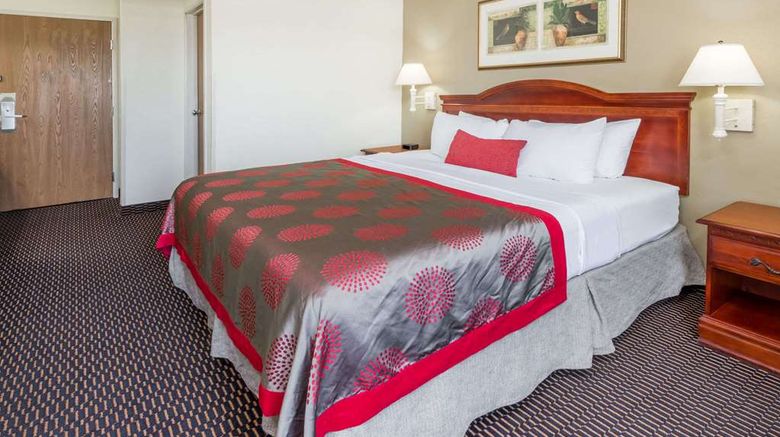 <b>Ramada Columbia Room</b>. Images powered by <a href="https://iceportal.shijigroup.com/" title="IcePortal" target="_blank">IcePortal</a>.