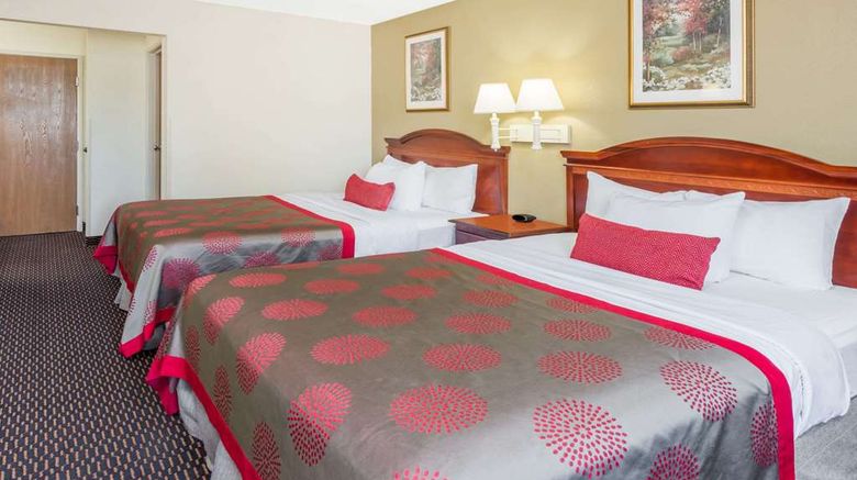 <b>Ramada Columbia Suite</b>. Images powered by <a href="https://iceportal.shijigroup.com/" title="IcePortal" target="_blank">IcePortal</a>.