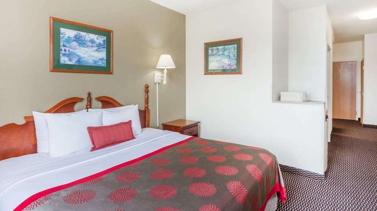 Ramada Columbia Suite