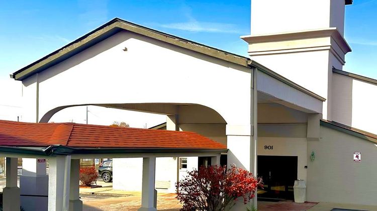 Ramada Columbia Exterior