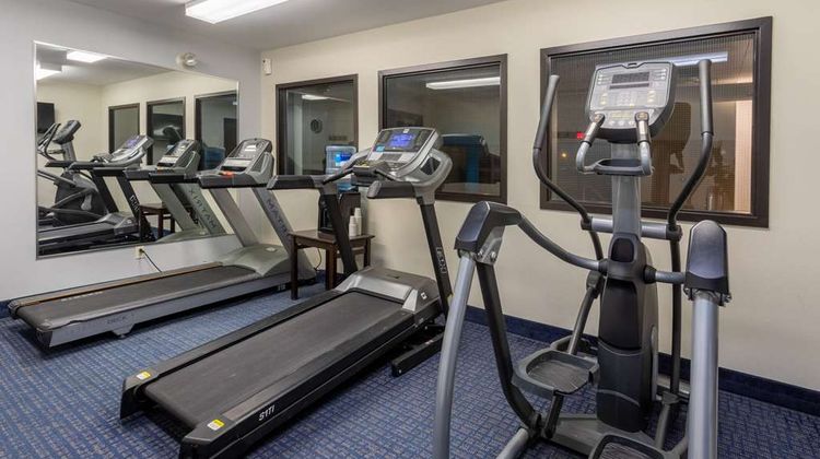 Super 8 Lachenaie/Terrebonne Health