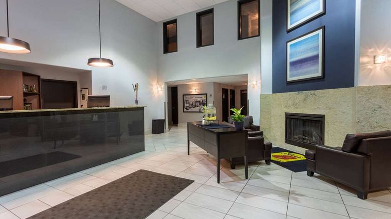 <b>Super 8 Lachenaie/Terrebonne Lobby</b>. Images powered by <a href="https://iceportal.shijigroup.com/" title="IcePortal" target="_blank">IcePortal</a>.