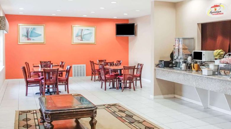 <b>Super 8 Brenham Lobby</b>. Images powered by <a href="https://iceportal.shijigroup.com/" title="IcePortal" target="_blank">IcePortal</a>.