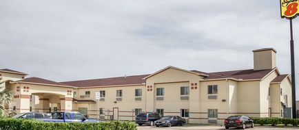 Super 8 Brenham Exterior