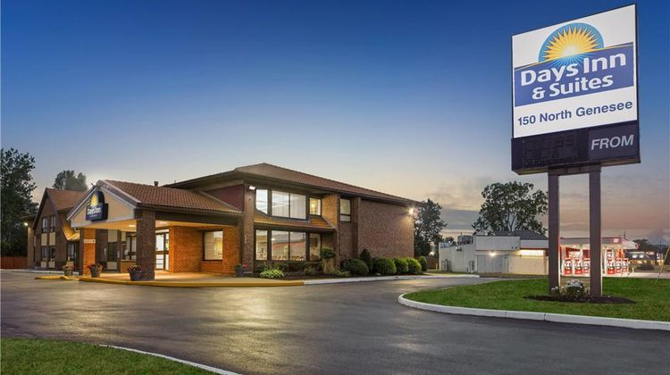 Days Inn Utica Exterior