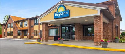 Days Inn Utica Exterior