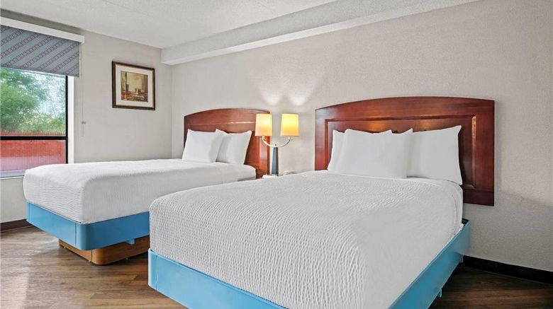 <b>Days Inn Utica Room</b>. Images powered by <a href="https://iceportal.shijigroup.com/" title="IcePortal" target="_blank">IcePortal</a>.