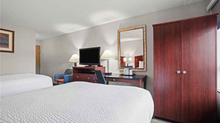 Days Inn Utica Room