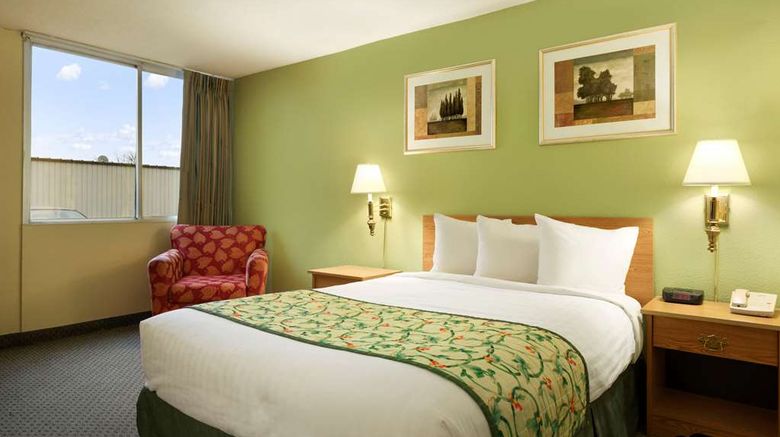 <b>Travelodge Sturgis Room</b>. Images powered by <a href="https://iceportal.shijigroup.com/" title="IcePortal" target="_blank">IcePortal</a>.