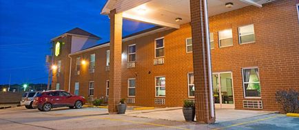 Super 8 St. Louis Airport Exterior