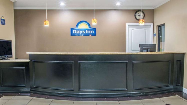 Days Inn Humble/Houston Intercon Arpt Lobby