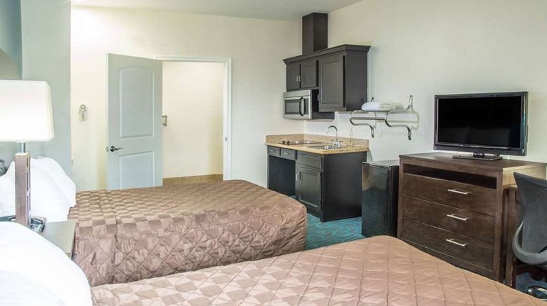 <b>Days Inn Humble/Houston Intercon Arpt Suite</b>. Images powered by <a href="https://iceportal.shijigroup.com/" title="IcePortal" target="_blank">IcePortal</a>.