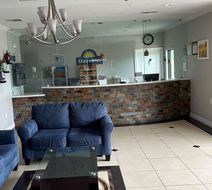 Days Inn Humble/Houston Intercon Arpt Lobby
