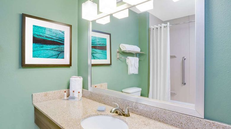 <b>Wingate by Wyndham Bossier City Room</b>. Images powered by <a href="https://iceportal.shijigroup.com/" title="IcePortal" target="_blank">IcePortal</a>.