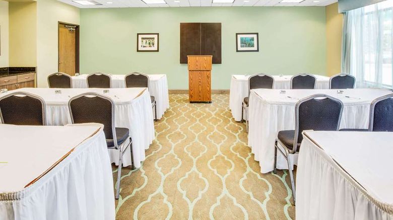 <b>Wingate by Wyndham Bossier City Meeting</b>. Images powered by <a href="https://iceportal.shijigroup.com/" title="IcePortal" target="_blank">IcePortal</a>.