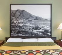 Super 8 Monterey Room