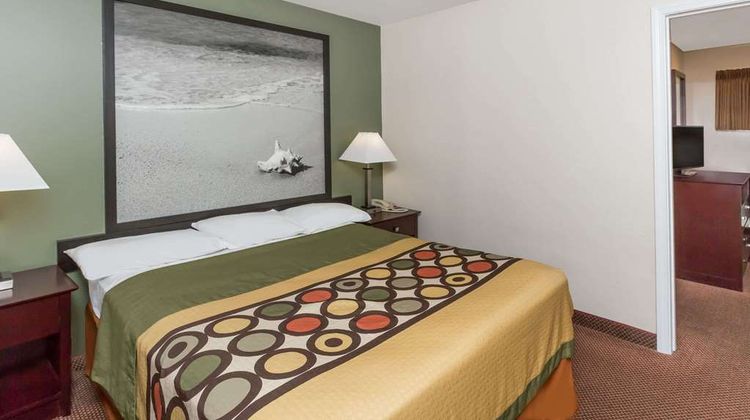 Super 8 Monterey Room