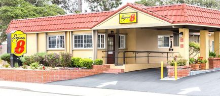 Super 8 Monterey Exterior