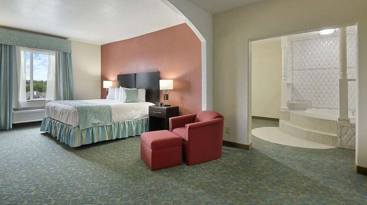 Ramada Hewitt Suite
