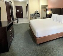 Ramada Hewitt Room
