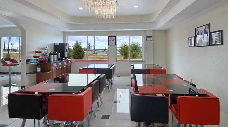 <b>Ramada Hewitt Other</b>. Images powered by <a href="https://iceportal.shijigroup.com/" title="IcePortal" target="_blank">IcePortal</a>.